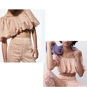 Floral Off-Shoulder Ruffle Top